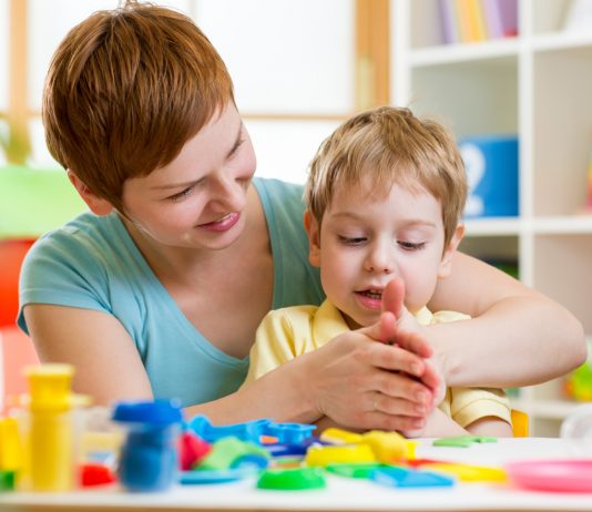 Perkembangan Kemahiran Motor Halus Anak