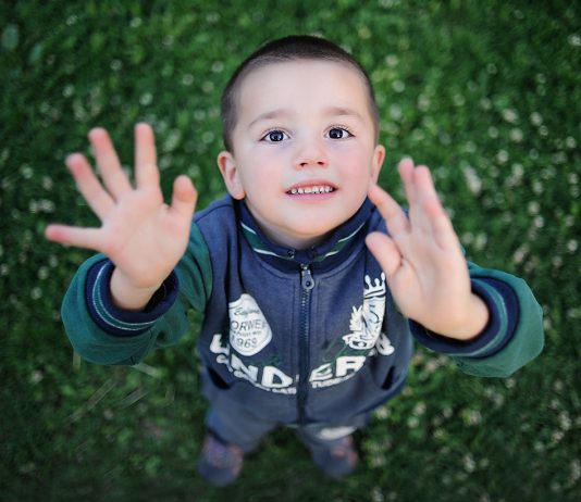 4 Tindakan Atasi Tantrum Si Manja