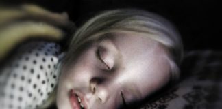 10 Tip Mengasingkan Tempat Tidur Anak