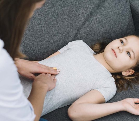 3 Tip Penjagaan Kesihatan Usus Anak Anda